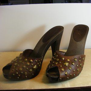 Missimo Leather clogs, with Nail heads and wood grain look base and 4 1/2" heel.